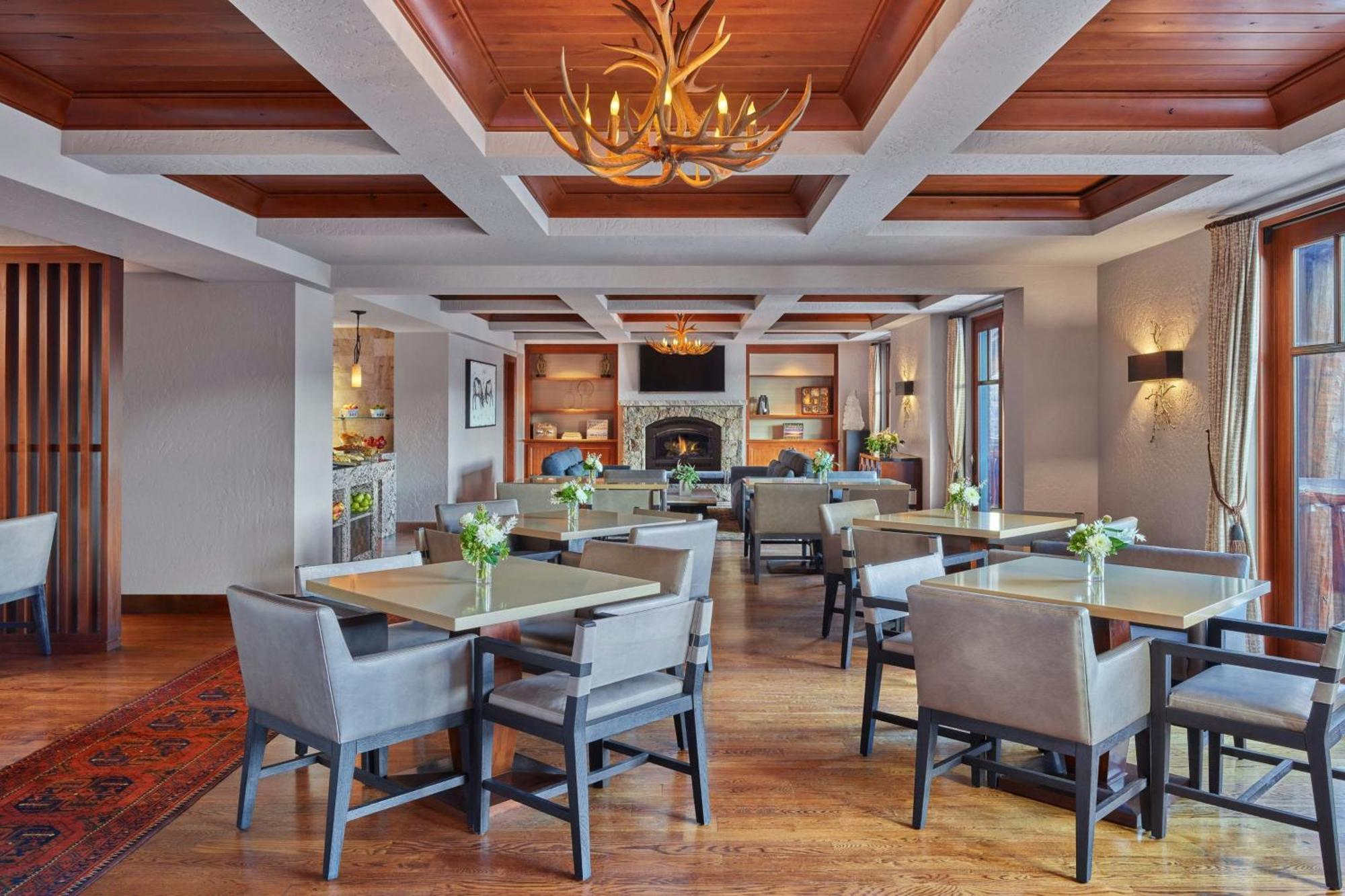 The Ritz-Carlton, Bachelor Gulch Hotel Beaver Creek Exterior photo